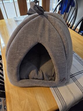 Plush Gray Pet Cave Bed with Cozy Dome